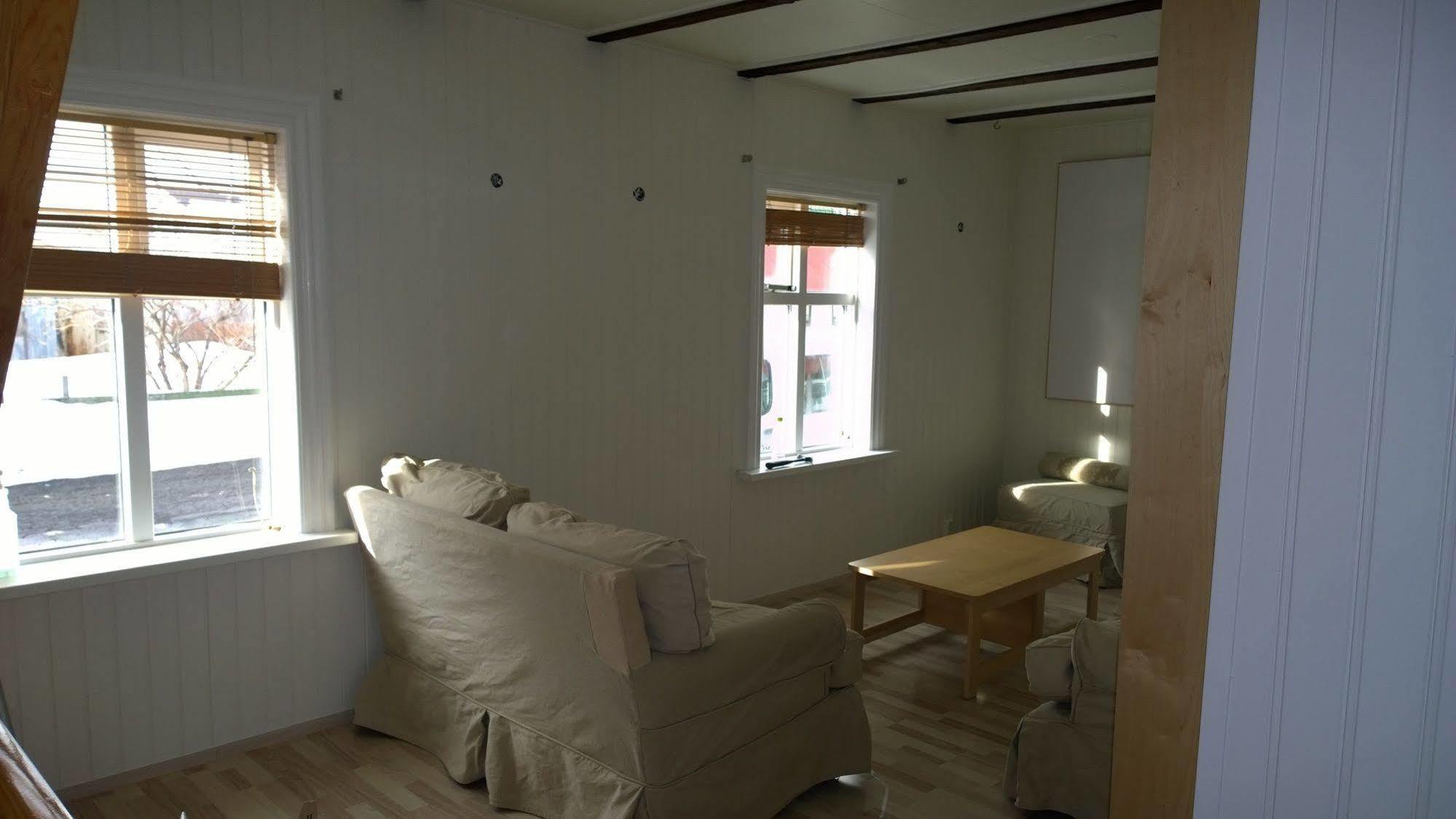 イーサフィヨルズゥル Private House With Private Gardenヴィラ エクステリア 写真